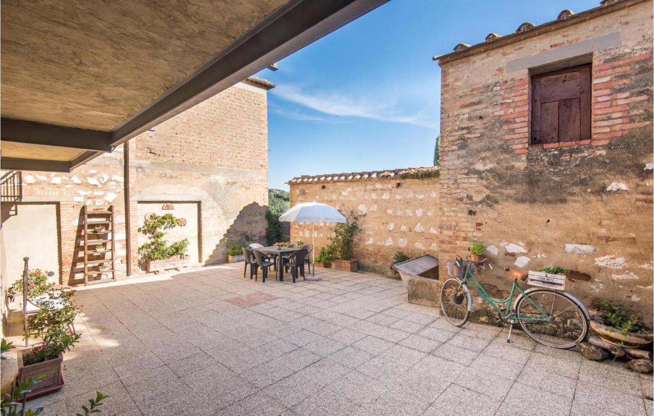 Gorgeous Home In Montalcino With Kitchen Esterno foto